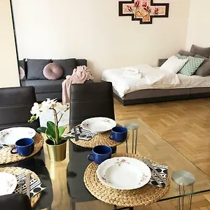  Apartament Sienna 93 - Cozy By Homeprime